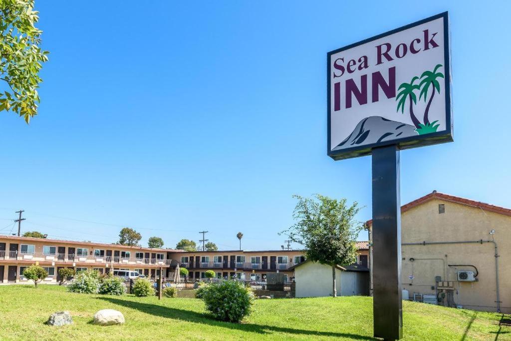 Sea Rock - Angeles Hotel